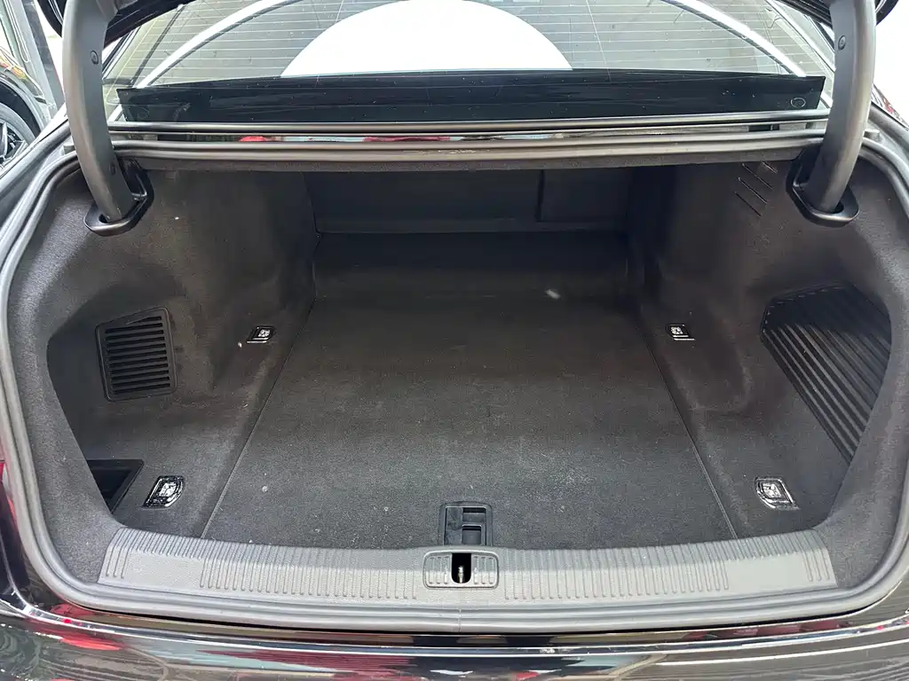 Audi Audi A8L 2021 50 TFSI quattro Comfort 2021 - thumbnail 18