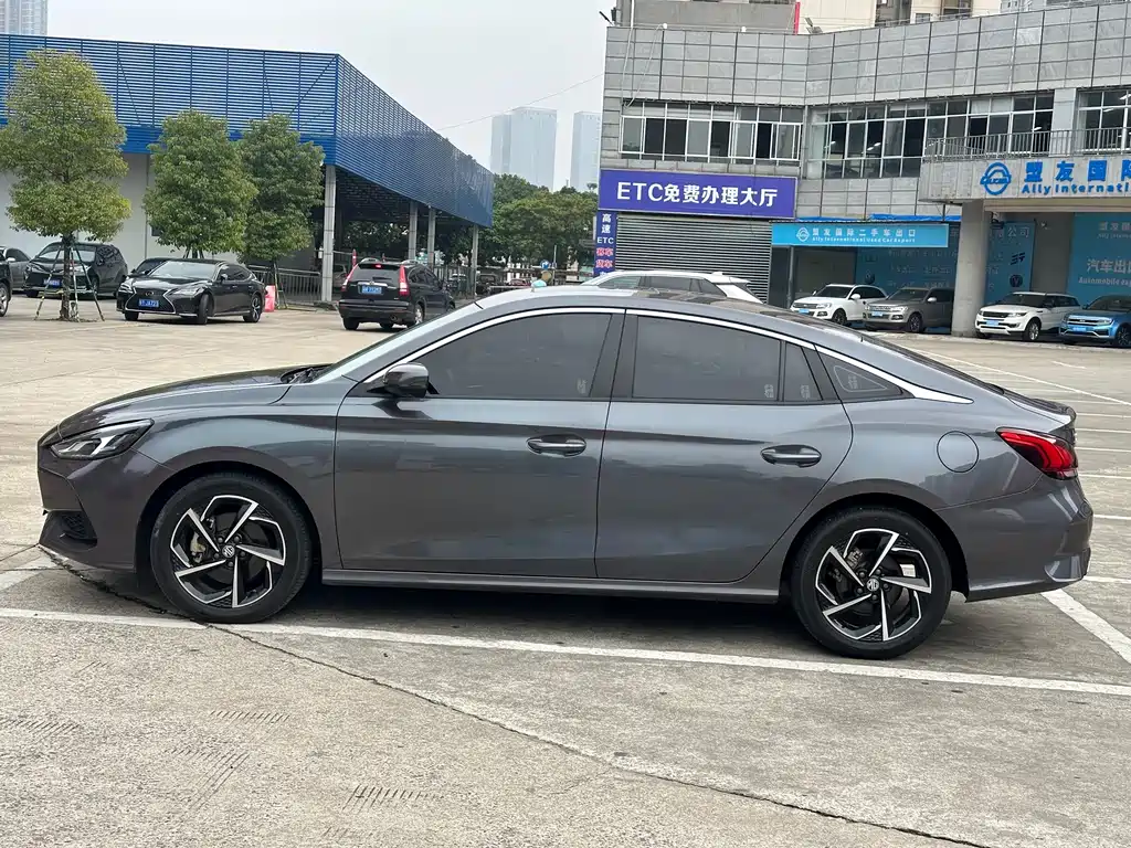 MG MG5 2021 Facelift 300TGI DCT Qing She Flagship Edition 2022 - thumbnail 10