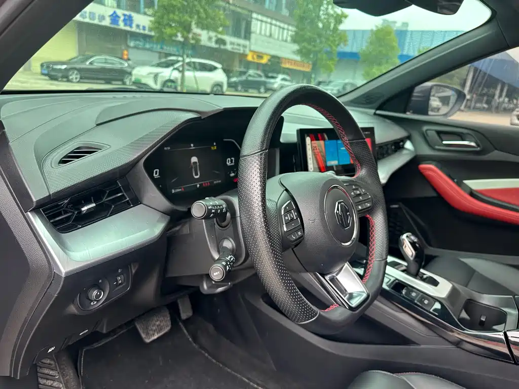 MG MG5 2021 Facelift 300TGI DCT Qing She Flagship Edition 2022 - thumbnail 14