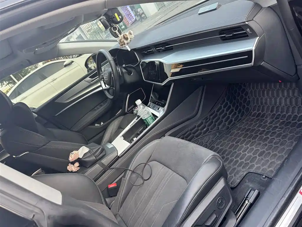 Audi Audi A7L 2024 45 TFSI Luxury 2024 - thumbnail 6