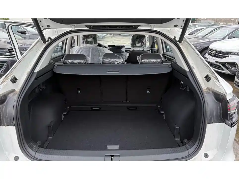 Volkswagen Tayron X 2024 330TSI FWD Premium High-Energy Edition 2026 - thumbnail 8