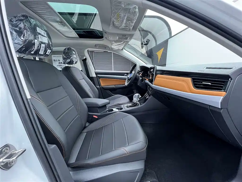 Volkswagen Bora 2025 Facelift 200TSI DSG Yuexing Navigation Edition 2026 - thumbnail 18