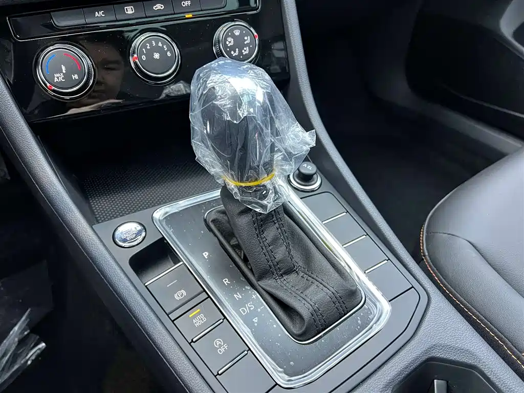 Volkswagen Bora 2025 Facelift 200TSI DSG Yuexing Navigation Edition 2026 - thumbnail 20