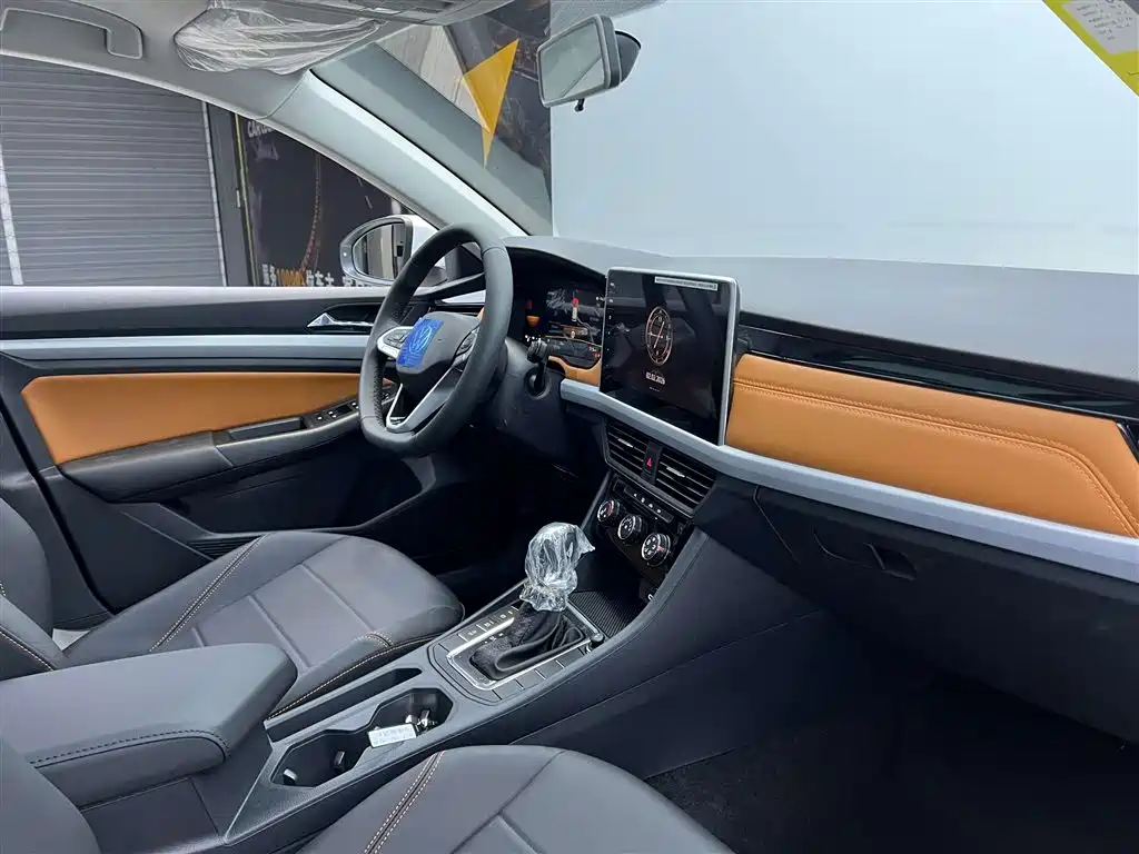 Volkswagen Bora 2025 Facelift 200TSI DSG Yuexing Navigation Edition 2026 - thumbnail 22