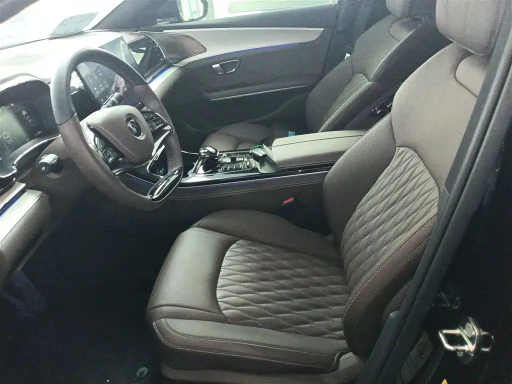 BYD Han EV 605KM Prestige 2024 - thumbnail 11