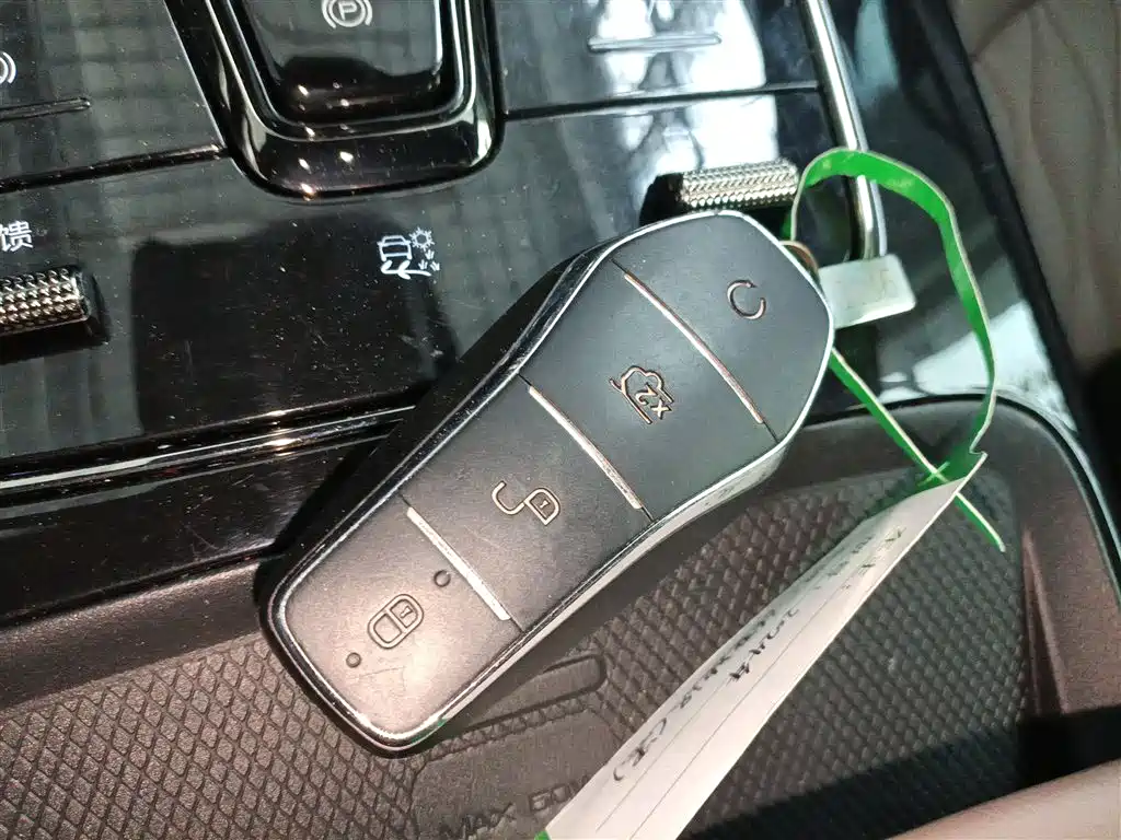 BYD Han EV 605KM Prestige 2024 - thumbnail 17