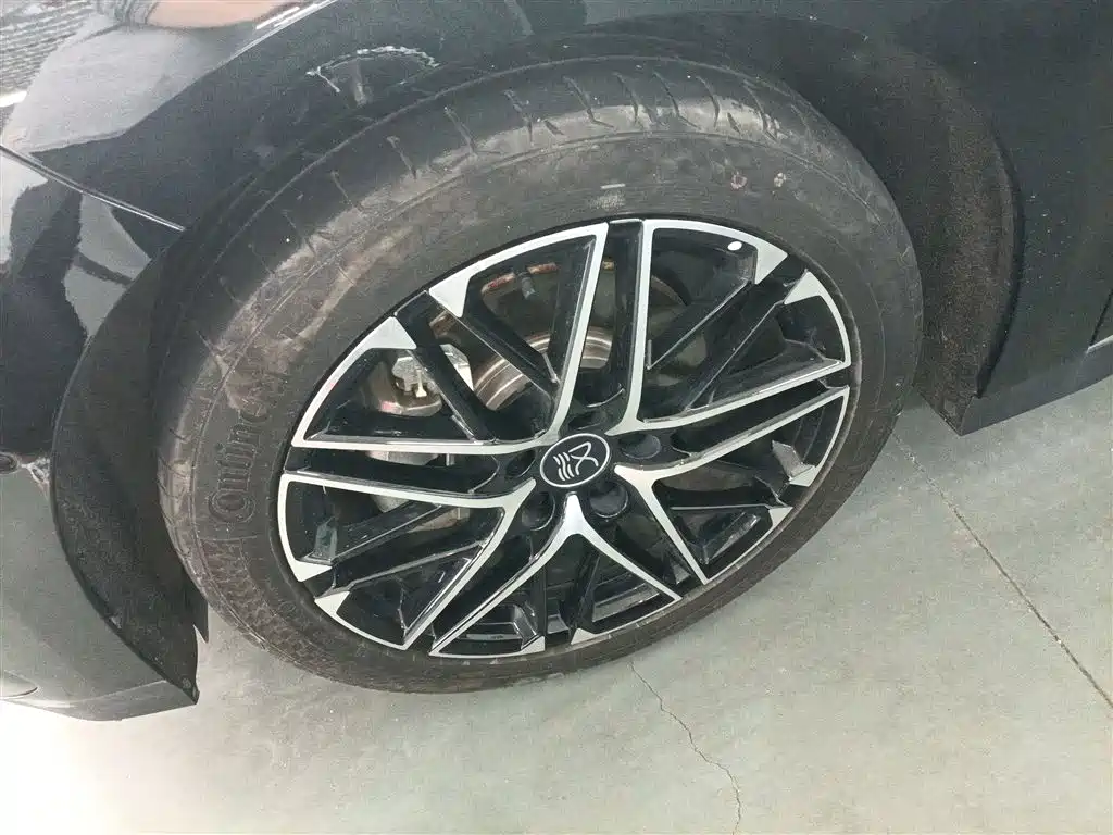 BYD Han EV 605KM Prestige 2024 - thumbnail 25