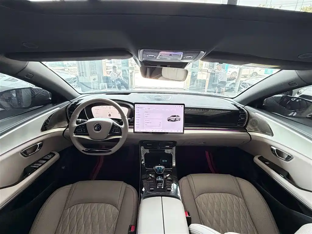 BYD Han EV 605KM Prestige 2024 - thumbnail 13