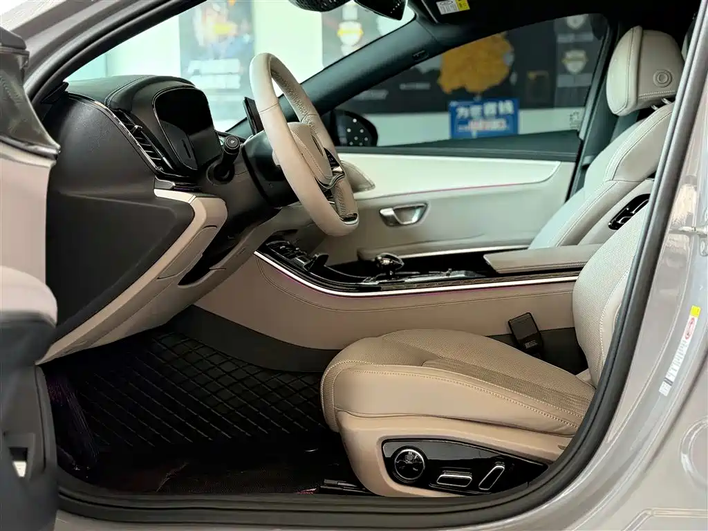 BYD Han EV 605KM Prestige 2024 - thumbnail 17