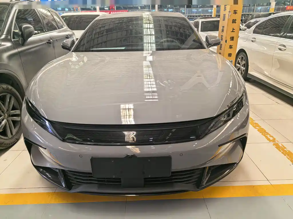 BYD Han EV 701KM Premium 2025 - thumbnail 3