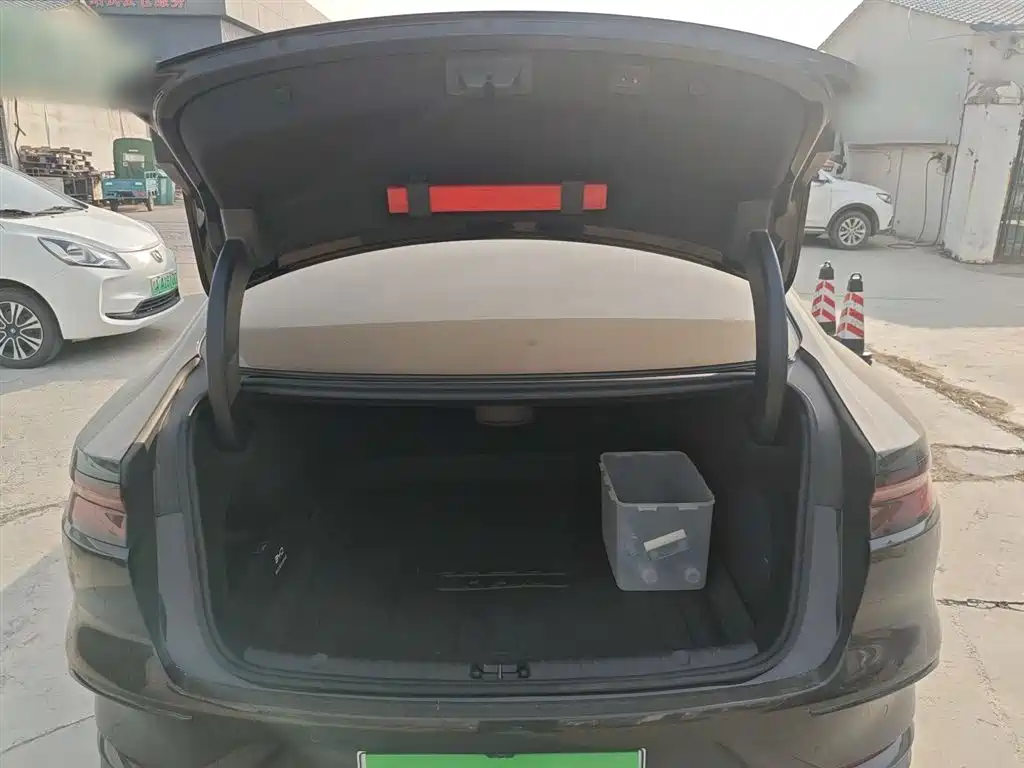 BYD BYD Han EV 701km LiDAR Intelligent Driving Edition 2025 - thumbnail 9