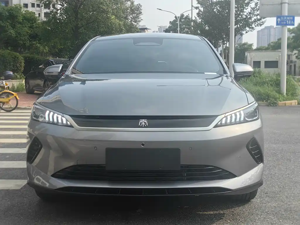 BYD Qin PLUS EV 510KM Leading Edition 2025 - thumbnail 2