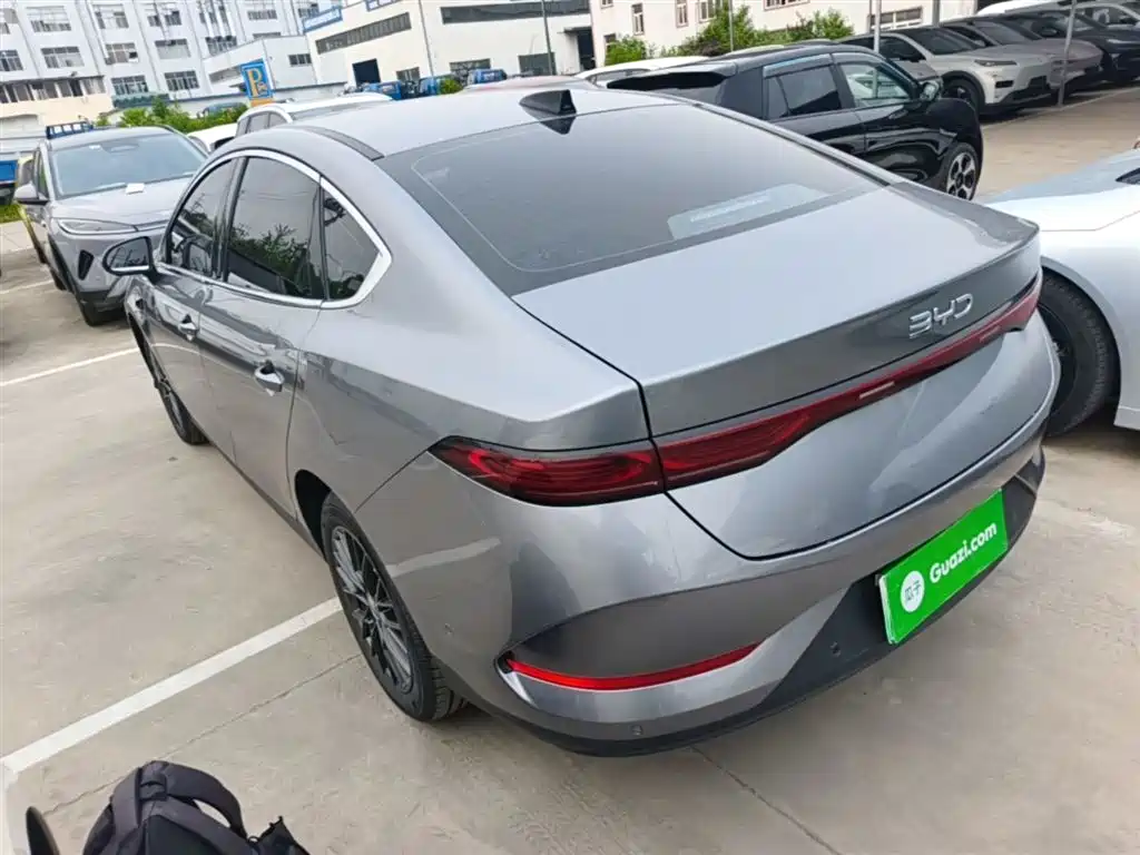 BYD BYD Qin PLUS EV 510KM Leading Edition 2025 - thumbnail 5
