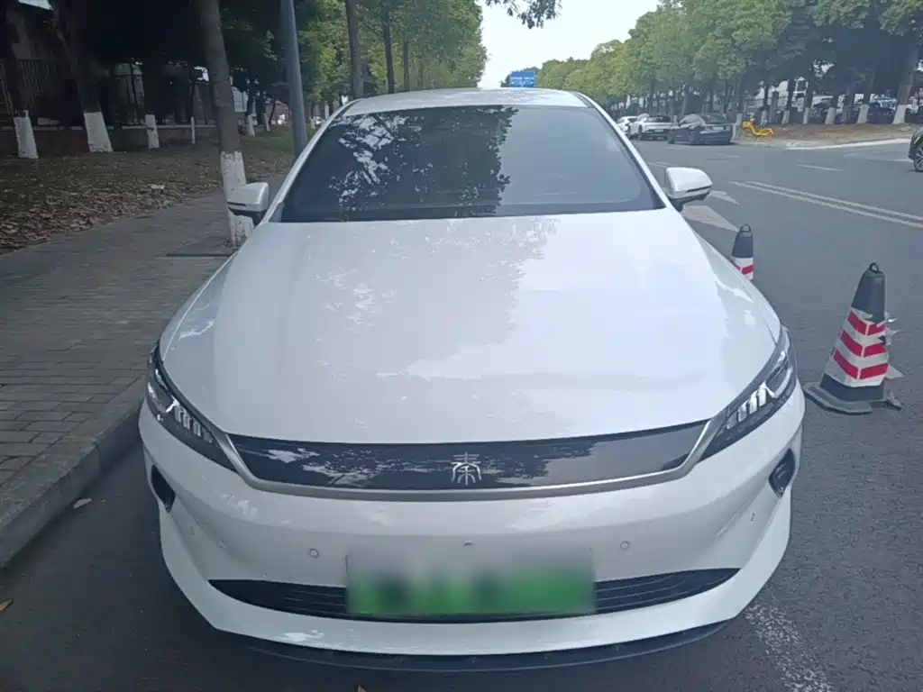 BYD Qin PLUS EV 510KM 2025 - thumbnail 3