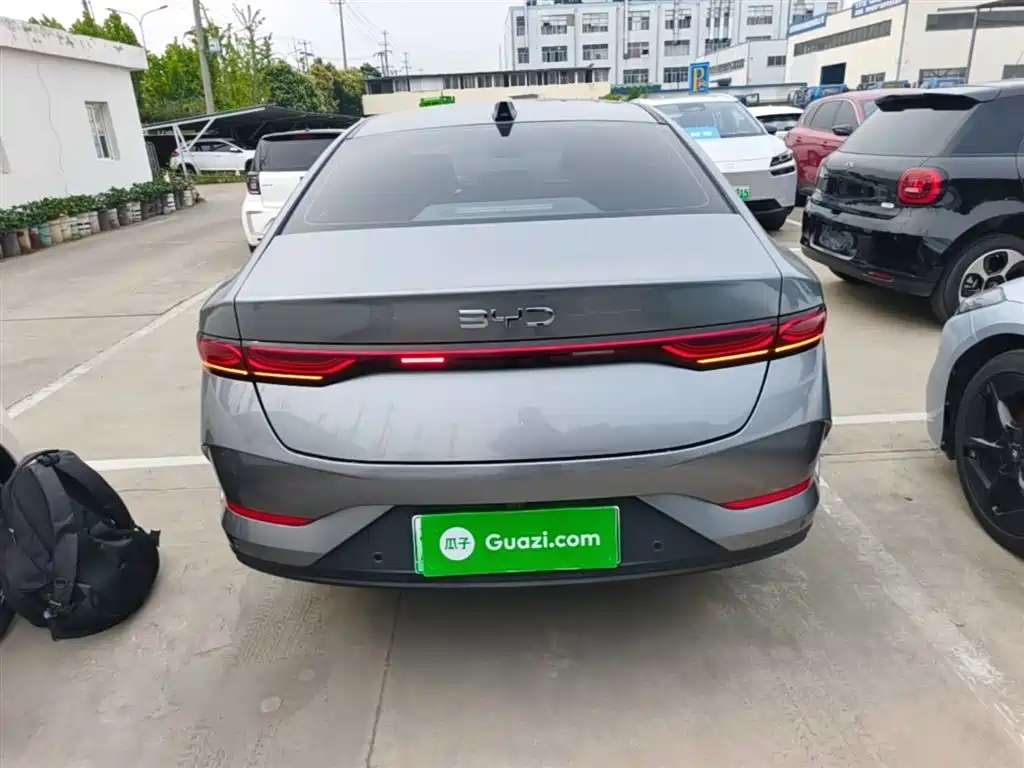 BYD BYD Qin PLUS EV 510KM Leading Edition 2025 - thumbnail 6