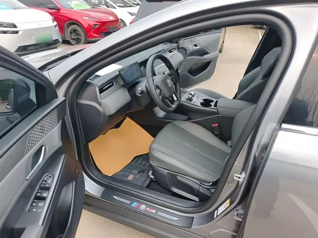 BYD BYD Qin PLUS EV 510KM Leading Edition 2025 - thumbnail 16