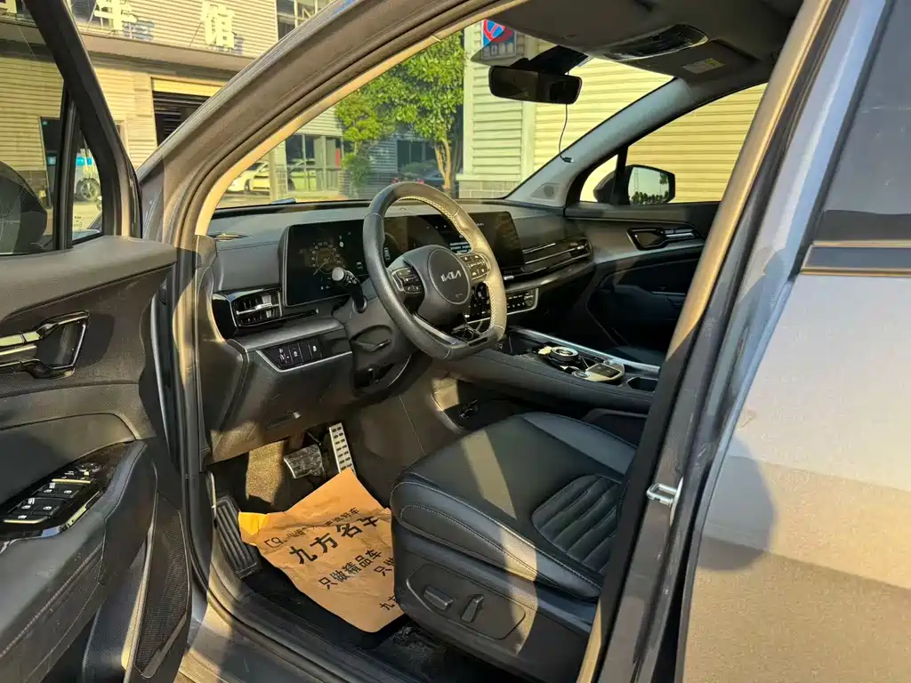 Kia Sportage 2023 2.0T 2WD Prestige 2024 - thumbnail 9
