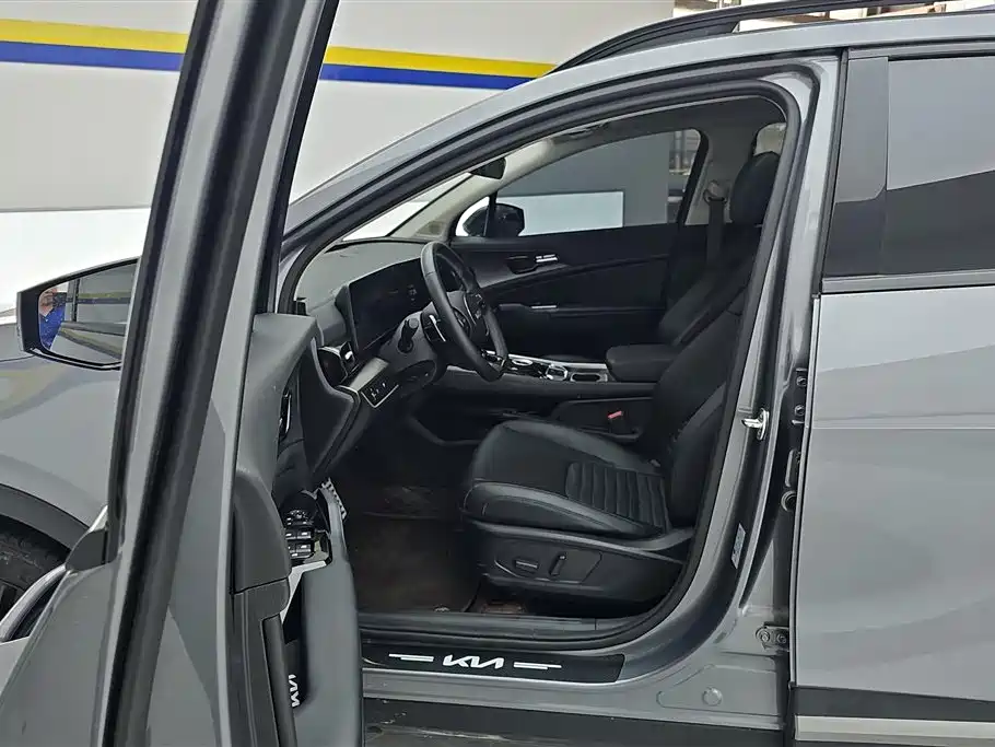 Kia Sportage 2023 2.0T FWD Prestige Edition 2024 - thumbnail 9