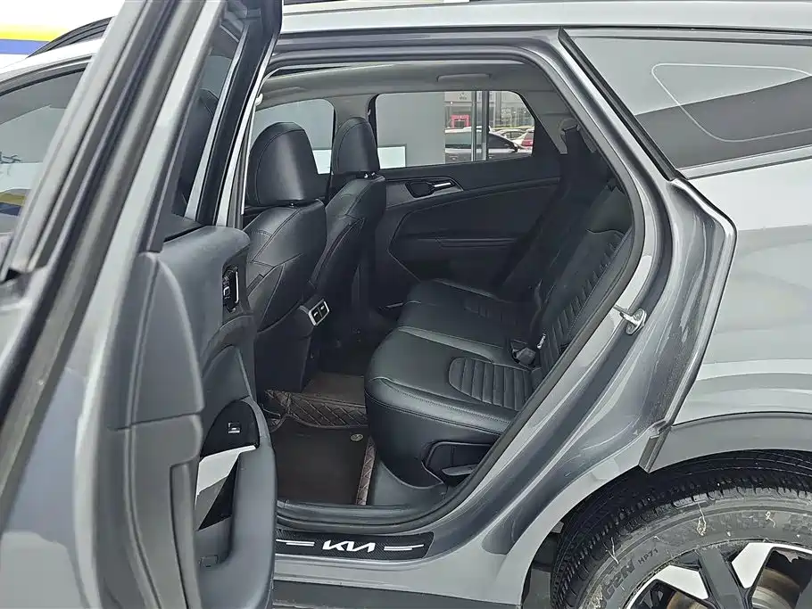 Kia Sportage 2023 2.0T FWD Prestige Edition 2024 - thumbnail 11