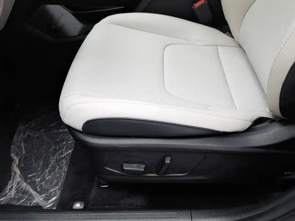 Kia Sportage 2023 1.5T FWD Prestige 2025 - thumbnail 20