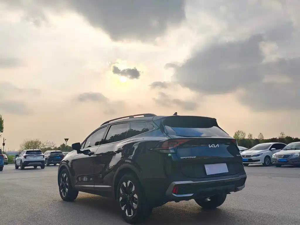 Kia Sportage 2025 2.0T FWD Prestige 2025 - thumbnail 4