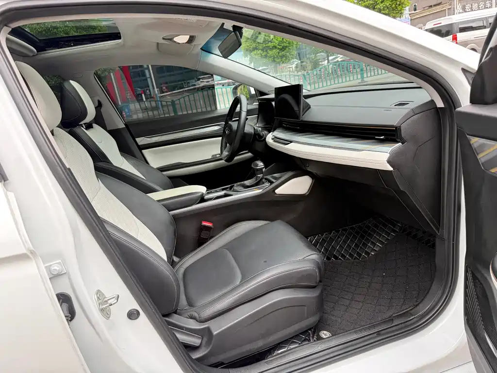 Geely Auto Emgrand L 2023 - thumbnail 9