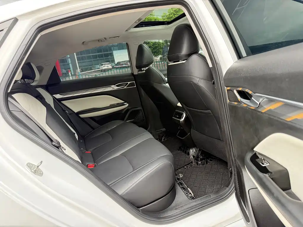 Geely Auto Emgrand L 2023 - thumbnail 11