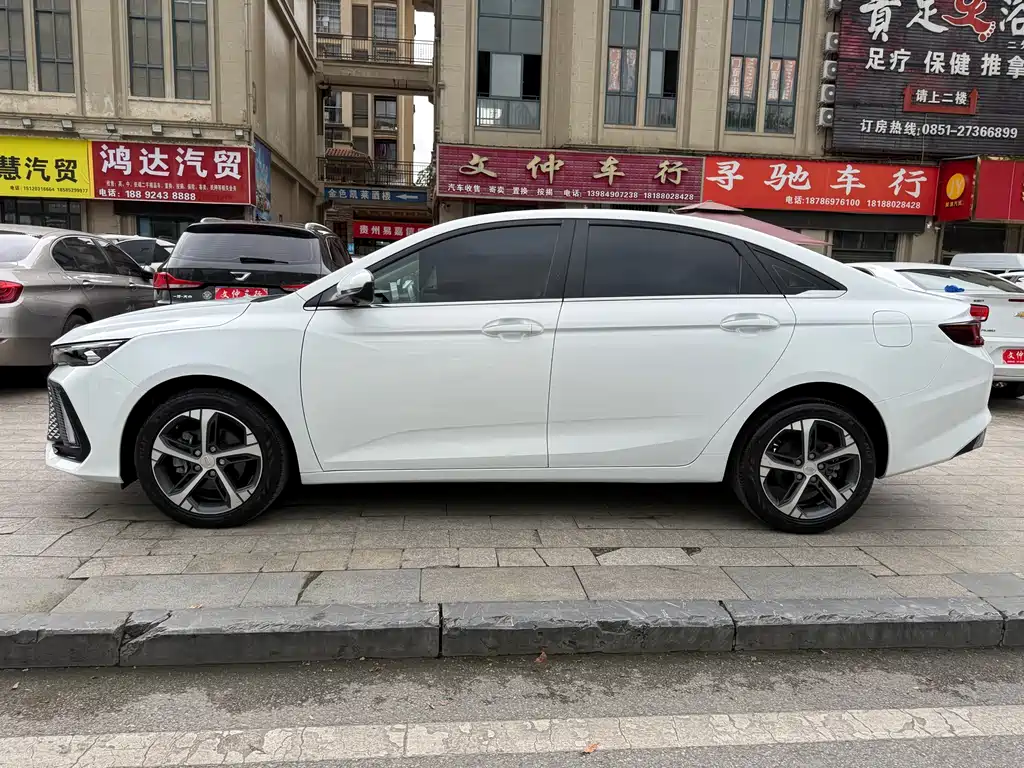 Geely Auto Emgrand L 2023 - thumbnail 14
