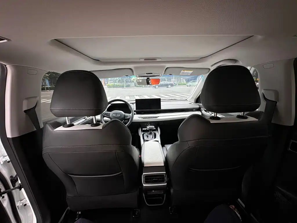 Geely Auto Geely Emgrand L 2022 1.4T CVT Flagship 2022 - thumbnail 11