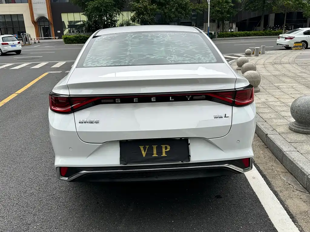 Geely Auto Geely Emgrand L 2022 1.4T CVT Flagship 2022 - thumbnail 16