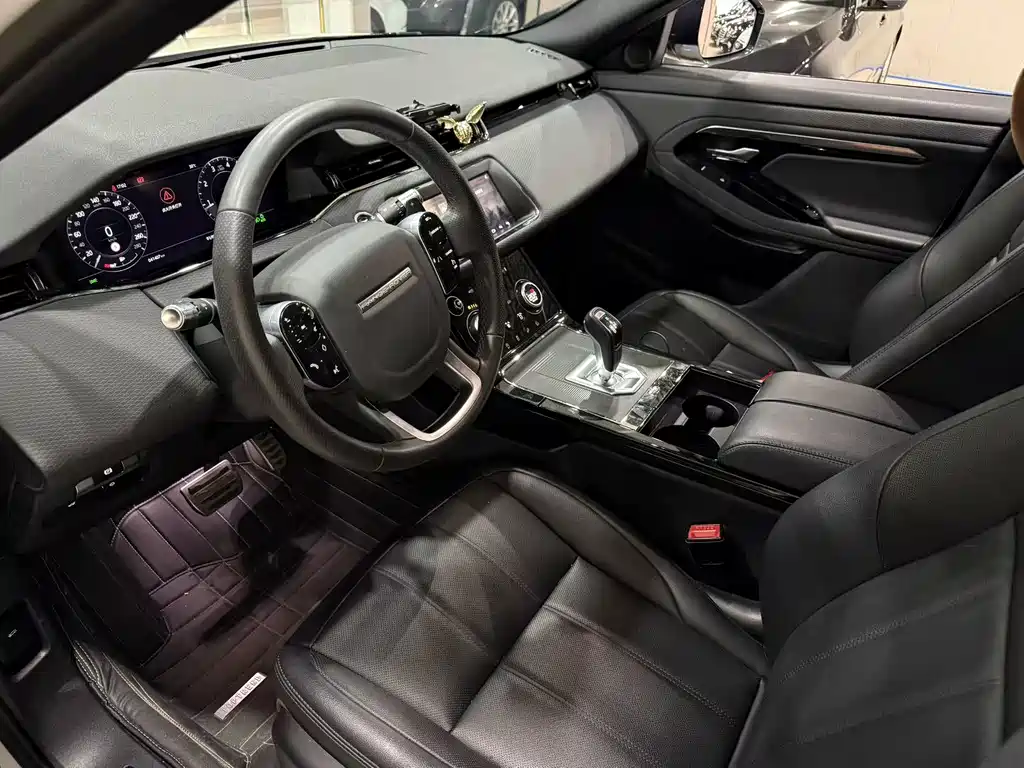 Land Rover Range Rover Evoque L 249PS R-Dynamic First Edition 2021 - thumbnail 4