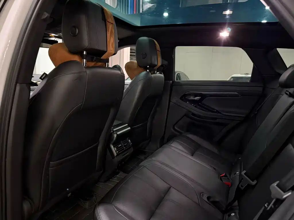 Land Rover Range Rover Evoque L 249PS R-Dynamic First Edition 2021 - thumbnail 5