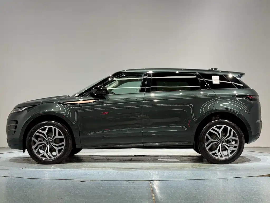 Land Rover Range Rover Evoque L SE 2026 - thumbnail 22