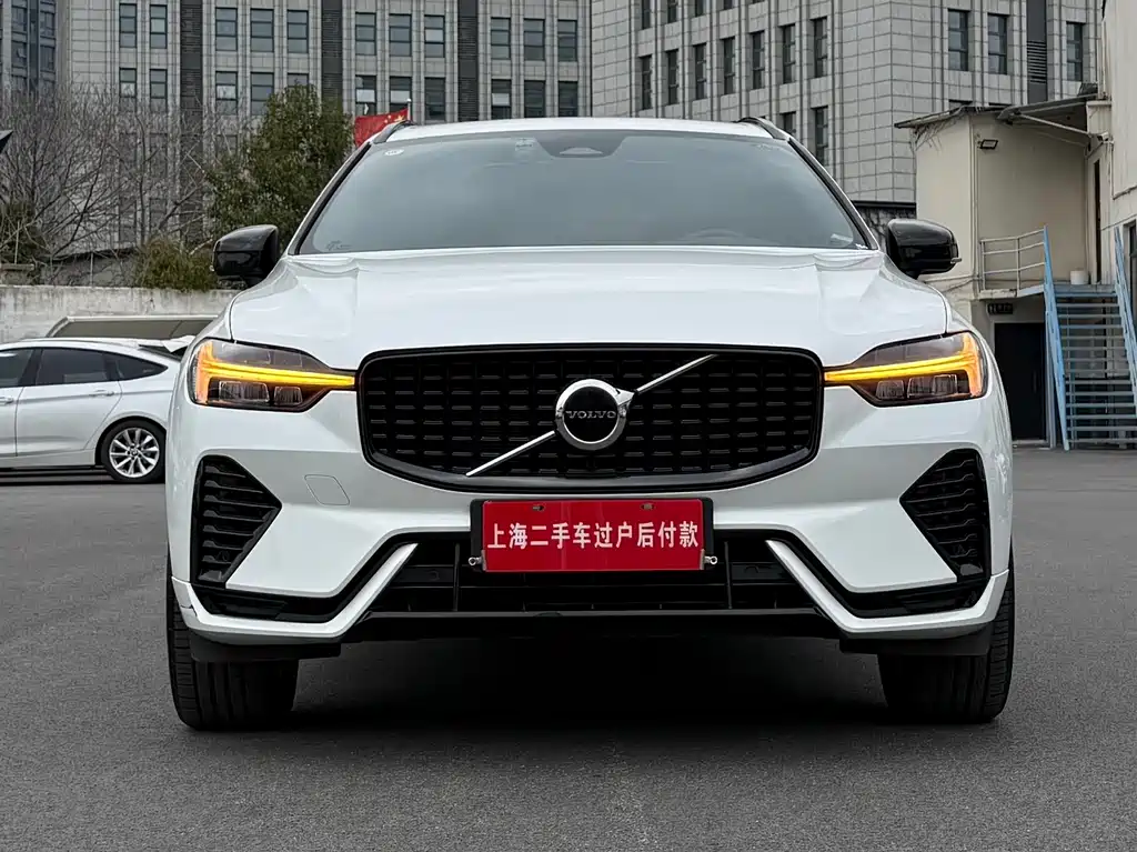 Volvo Volvo XC60 2022 B5 AWD R-Design 2022