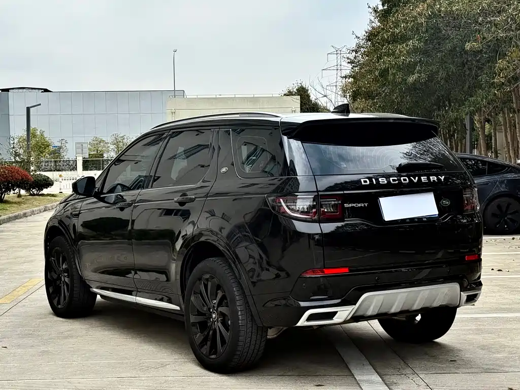 Land Rover Land Rover Discovery Sport 2024 Luxury Custom Edition 2024 - thumbnail 15