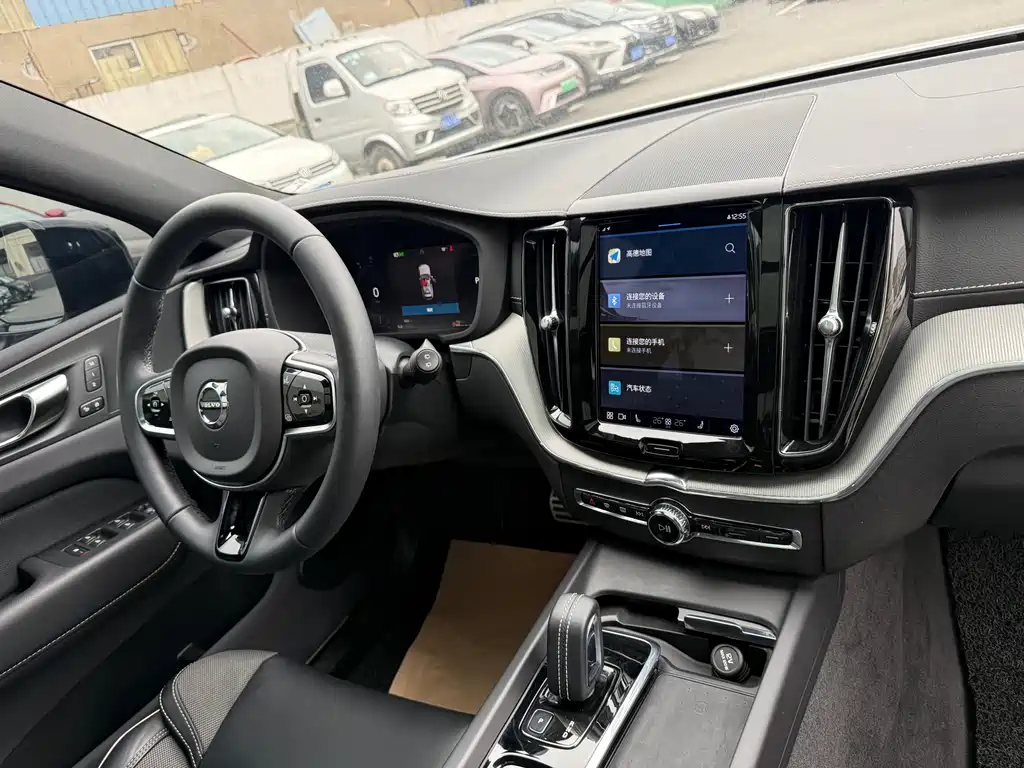 Volvo Volvo XC60 2022 B5 AWD R-Design 2022 - thumbnail 20
