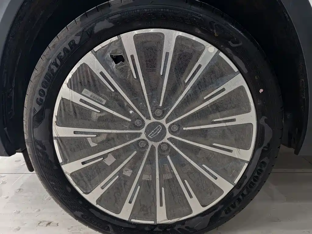 Geely Auto Geely Monjaro 2026 Dongfang Yao 2.0TD Auto Xiaohan Edition 2026 - thumbnail 4