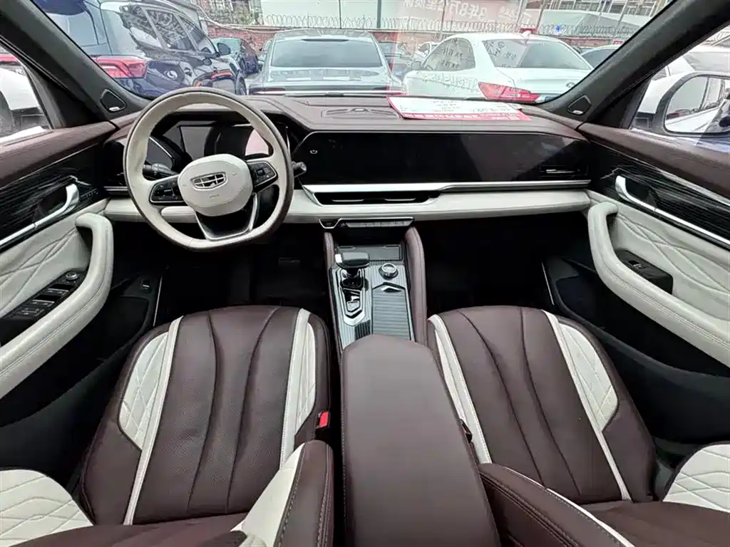 Geely Auto Geely Xingyue L 2.0TD DCT EVO FWD Comfort 2022 - thumbnail 5