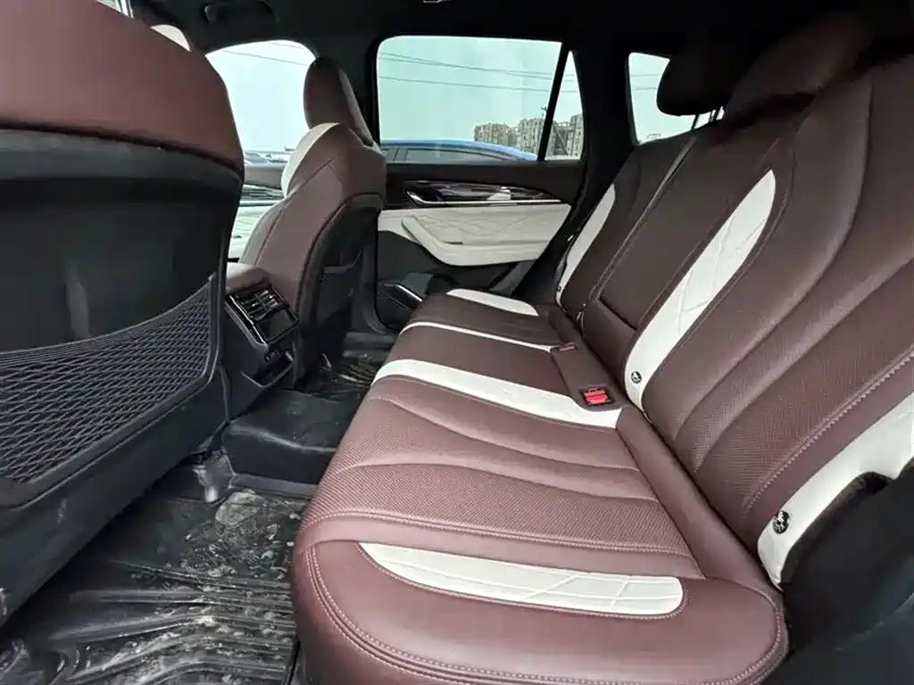 Geely Auto Geely Xingyue L 2.0TD DCT EVO FWD Comfort 2022 - thumbnail 6
