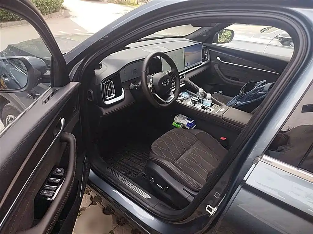 Geely Auto Geely Xingyue L 2026 Dongfang Yao 2.0TD Automatic Wangyue Edition 2025 - thumbnail 23