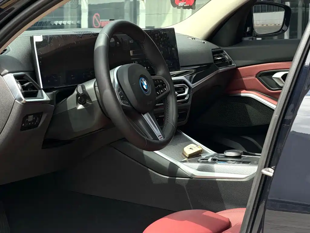 BMW BMW i3 2024 eDrive 40 L Shadow Night Package 2023 - thumbnail 3