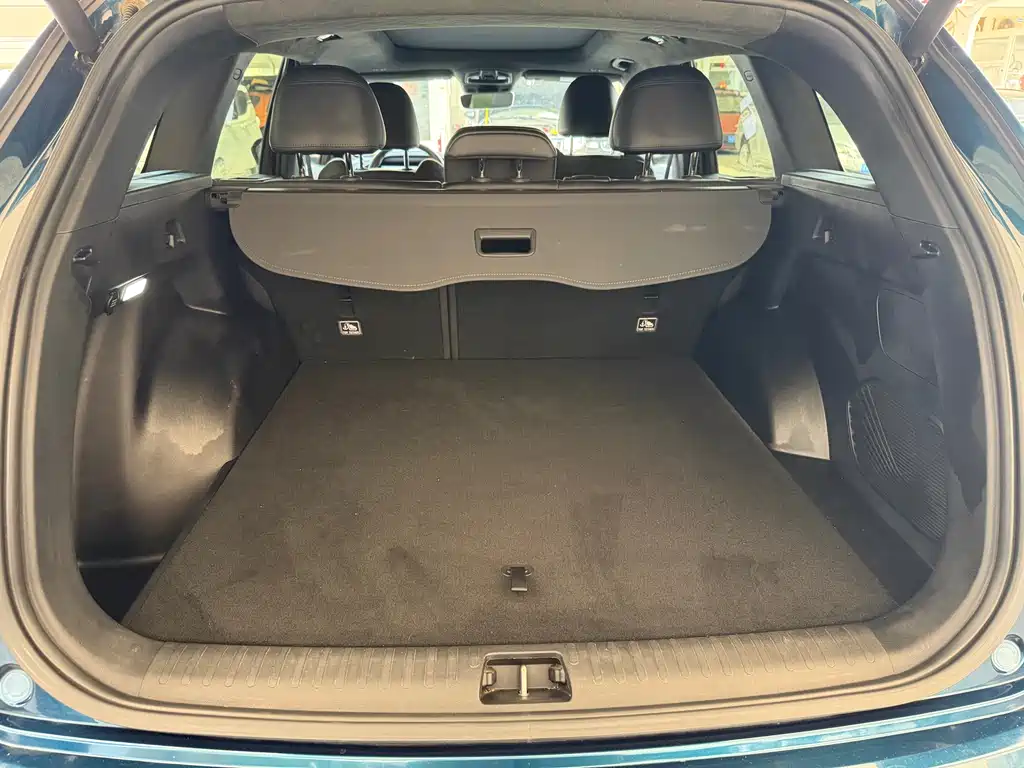 Geely Auto Xingyue L 2021 2.0TD High Power Automatic AWD Flagship 2021 - thumbnail 4