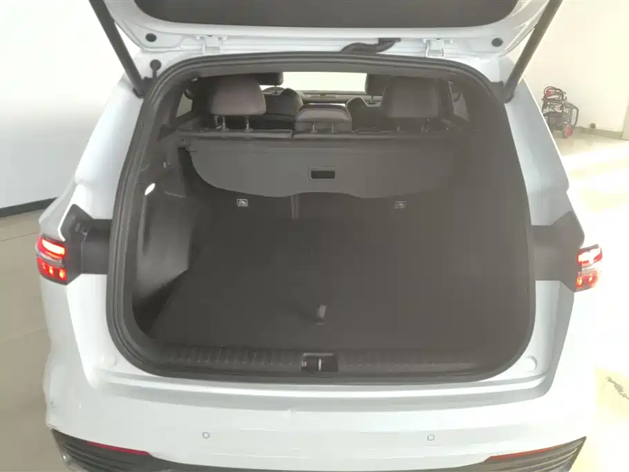 Geely Auto Geely Monjaro 2021 2.0TD High Power Automatic AWD Prestige Edition 2021 - thumbnail 4