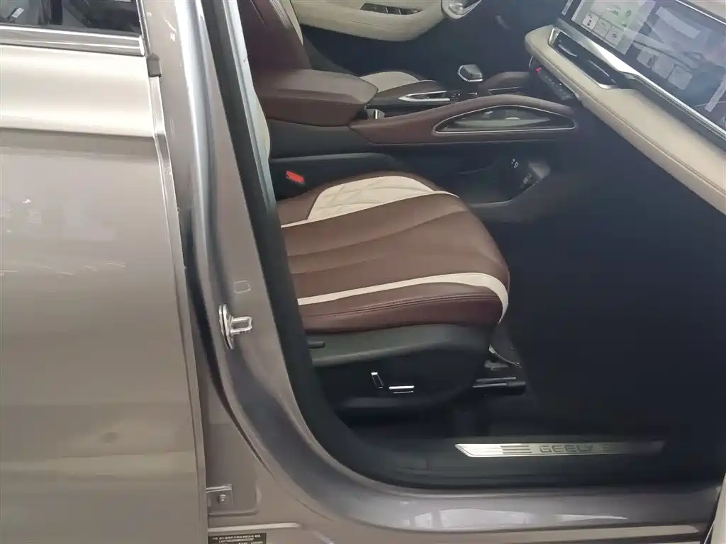 Geely Auto Geely Monjaro 2021 2.0TD High Power Automatic AWD Premium Edition 2021 - thumbnail 25
