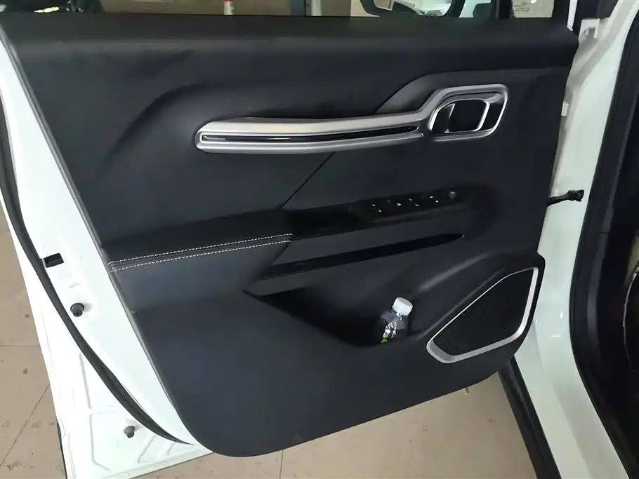 Geely Radar Geely Radar King Kong 2025 PHEV AWD Standard Box 2025 - thumbnail 7