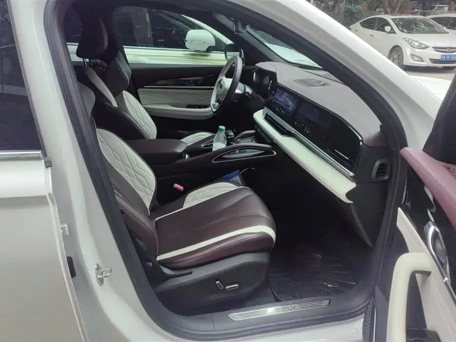 Geely Auto Geely Monjaro 2021 2.0TD High Power AWD Flagship 2021 - thumbnail 8