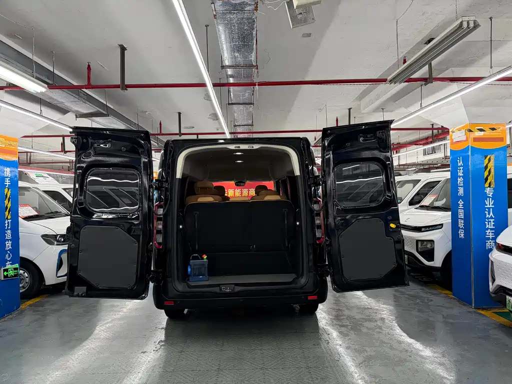 Farizon Farizon Super VAN 2025 Yuecheng Edition Medium Wheelbase Medium Roof 83kWh 2025 - thumbnail 7