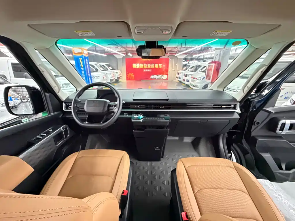 Farizon Farizon Super VAN 2025 Yuecheng Edition Medium Wheelbase Medium Roof 83kWh 2025 - thumbnail 11