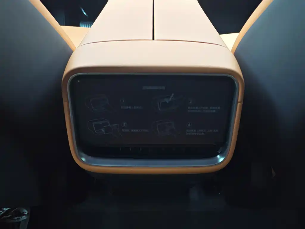Xiaomi Auto Xiaomi YU7 2025 Long Range High Performance AWD Max 2025 - thumbnail 13
