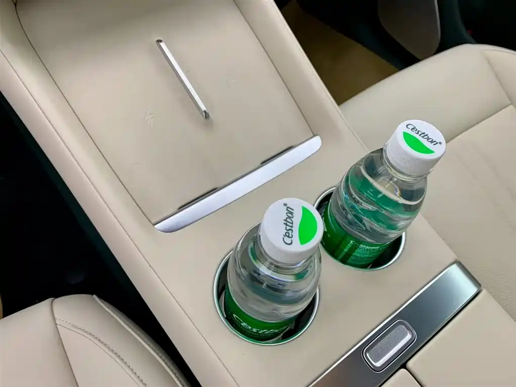 Xiaomi Auto Xiaomi YU7 2025 Pro 2025 - thumbnail 23